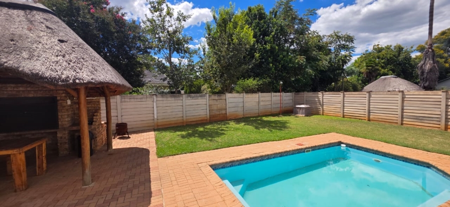 4 Bedroom Property for Sale in Flamwood North West